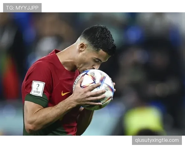 C罗职业生涯争议频发的核心动因是什么？