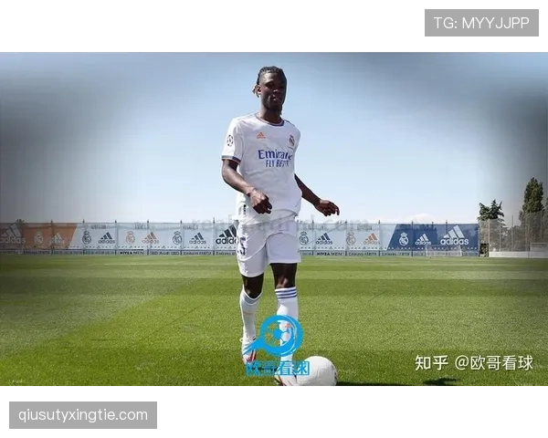 卡马文加与巴雷拉中场覆盖能力与活动范围差异解析